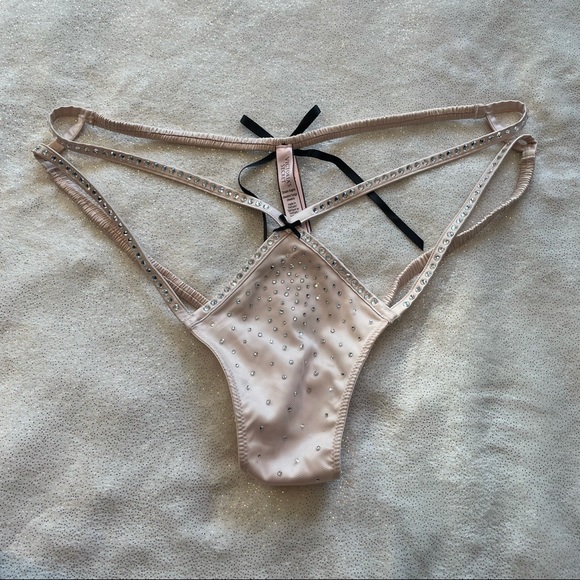 NWT Victoria’s Secret Dream Angels Strappy Satin Shine Cheekini Panty - Picture 6 of 8